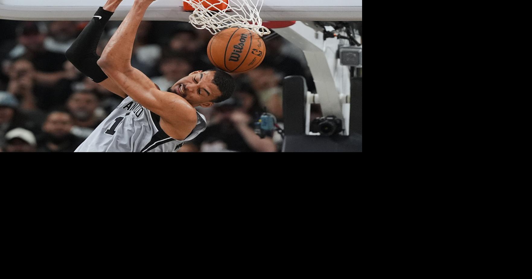 Wembanyama, Fox fuel dominant performance as Spurs beat Rockets for 4th straight victory, 145-120