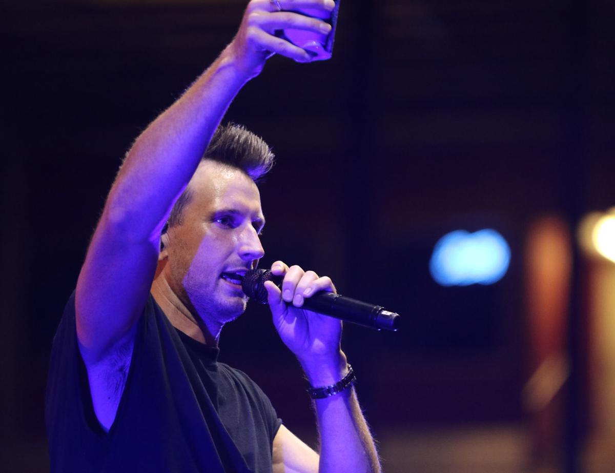 rockin arena fans enjoy russell dickerson whey rockin arena fans enjoy russell dickerson whey