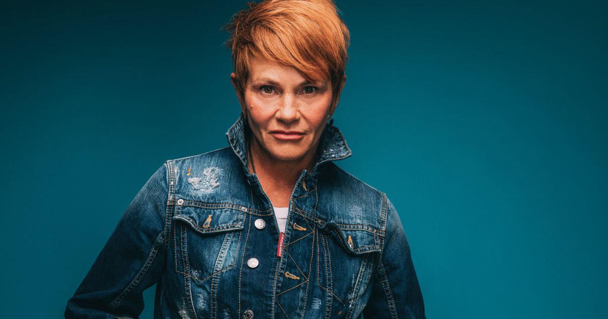 Shawn Colvin, KT Tunstall to share VPAT stage in November - Vimarsana News