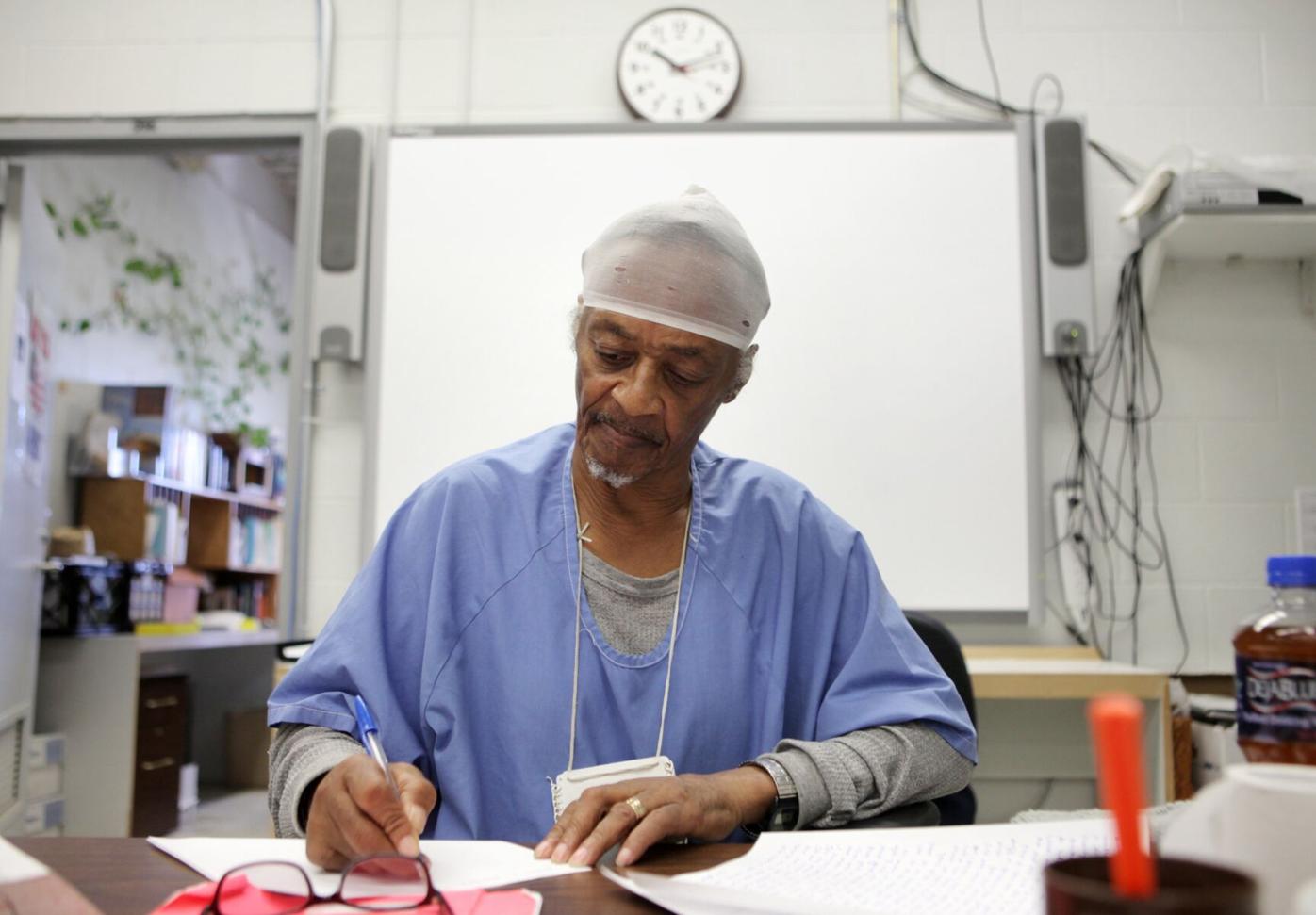 Prison education program allows inmates to keep learning | Education |  dailyrepublic.com