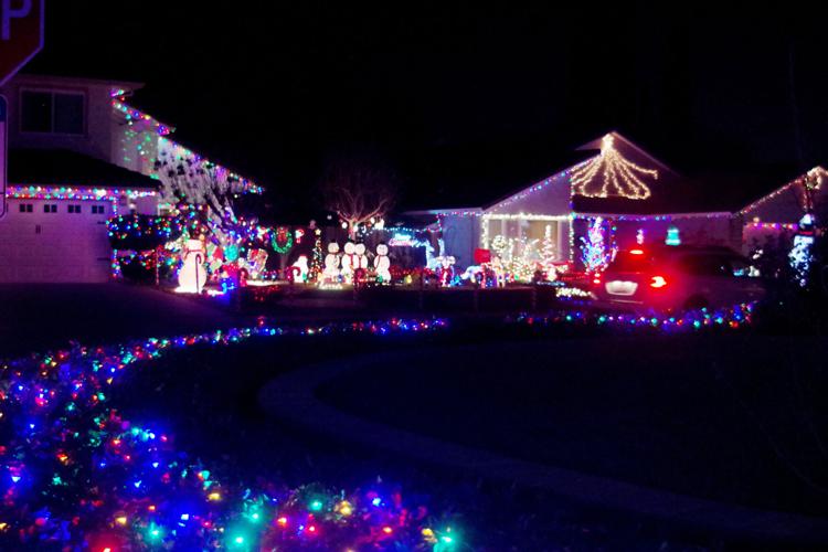 Candy Cane Lane offers a bit of Christmas magic VacavilleDixon