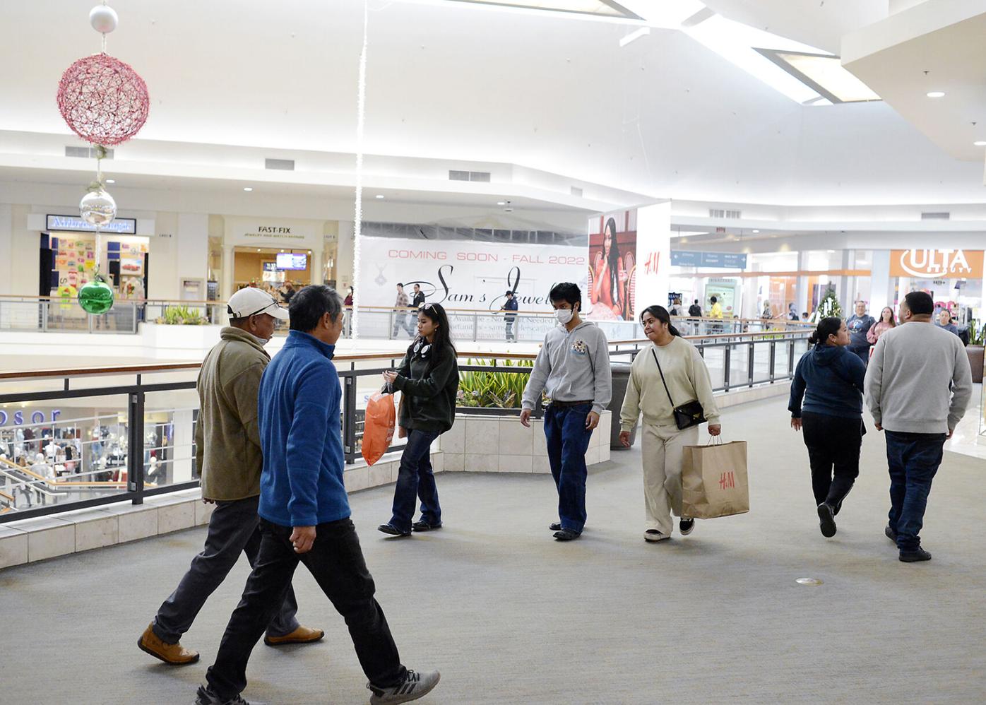 Solano Town Center shoppers find calm, productive morning with good deals  to be found | Fairfield | dailyrepublic.com