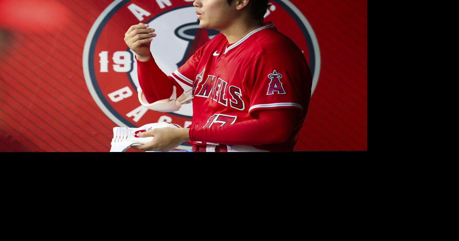 Ohtani has elbow procedure, expects to play in 2024, pitching 2025