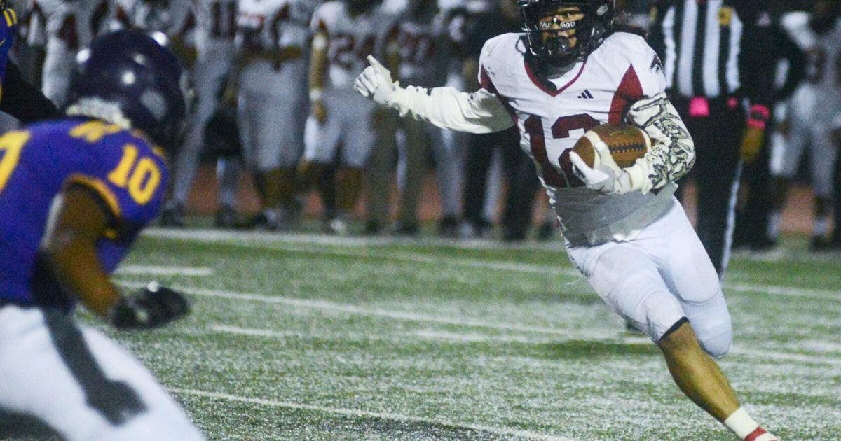 Donavan Luu, Fairfield football