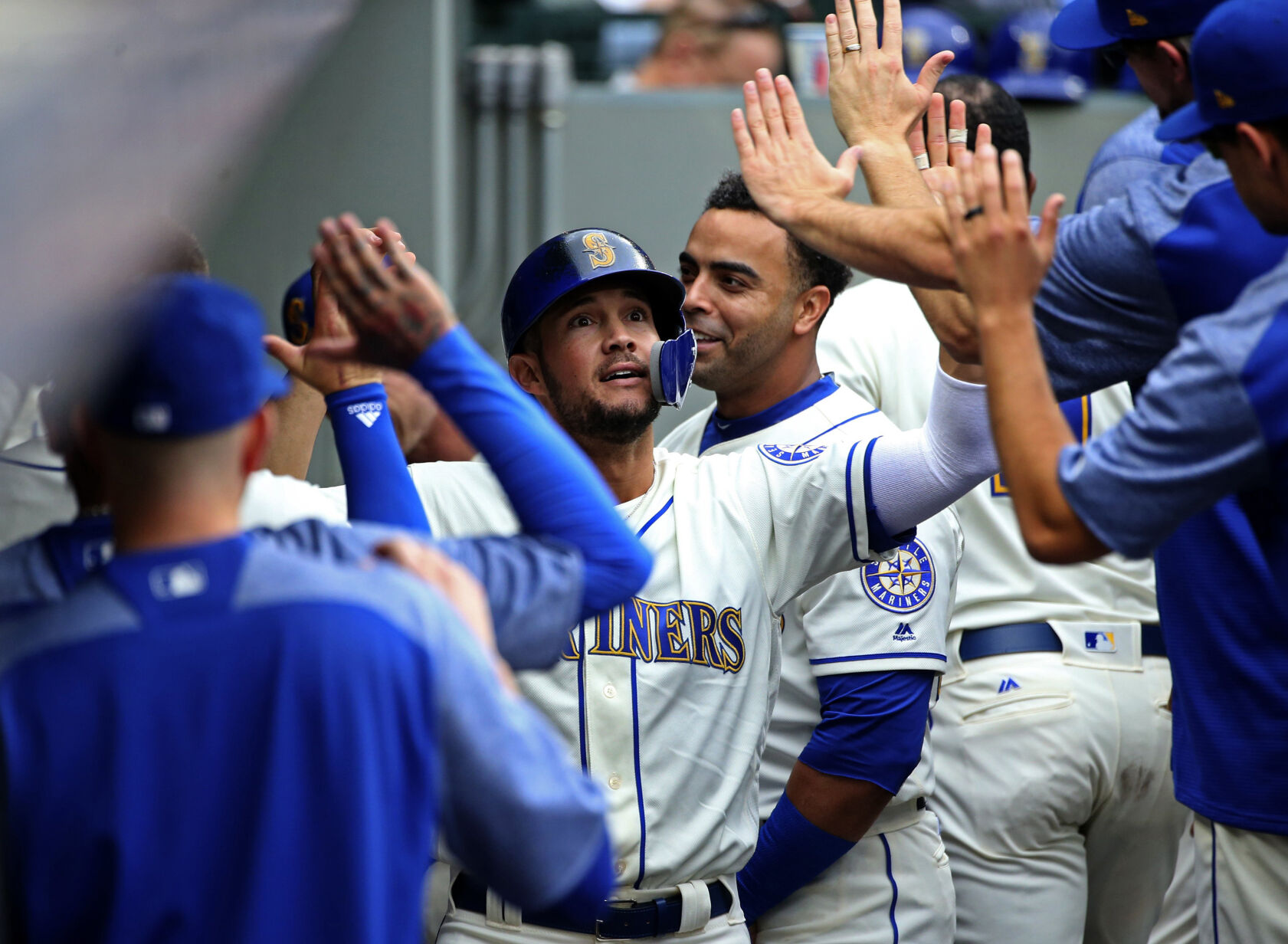 Alumni Update: Vanden grad Kris Negron named bench coach for Pittsburgh ...