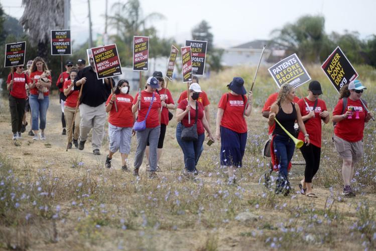 Kaiser mental health professionals strike outside Vallejo, Vaca medical
