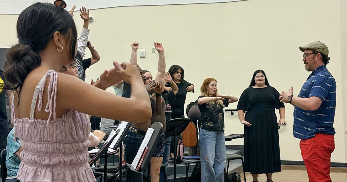 SCC fall concert centers on fall, Halloween music