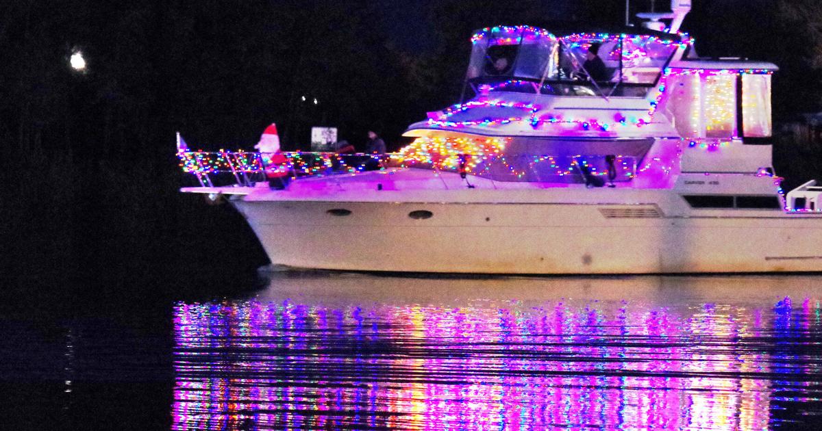 Suisun City rings in Christmas with boat parade and shopping