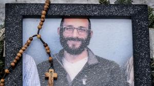 Scrutiny builds over killing of Alex Pretti; Trump sends Homan to Minnesota