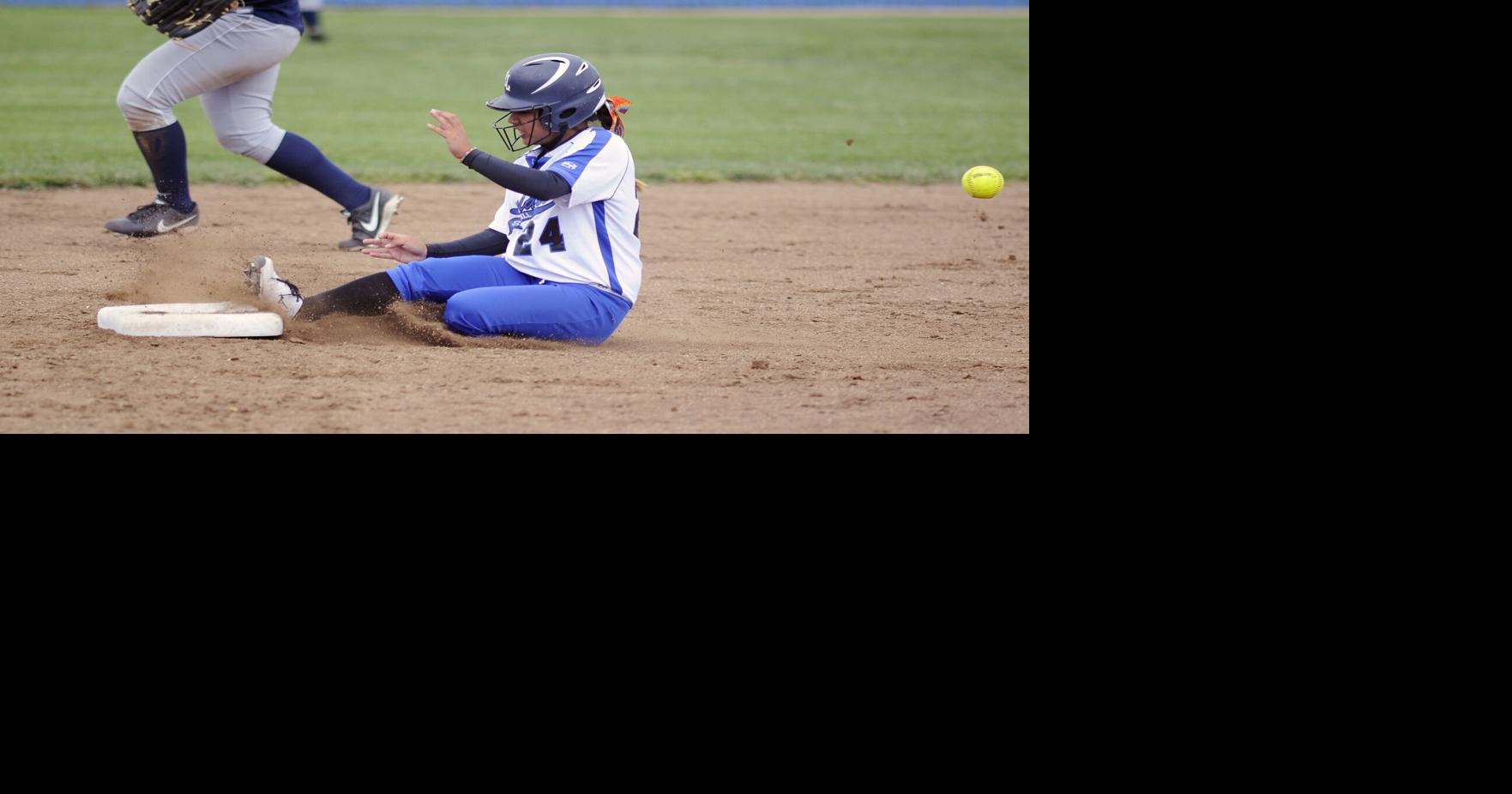 Photo SCC softball against Contra Costa News