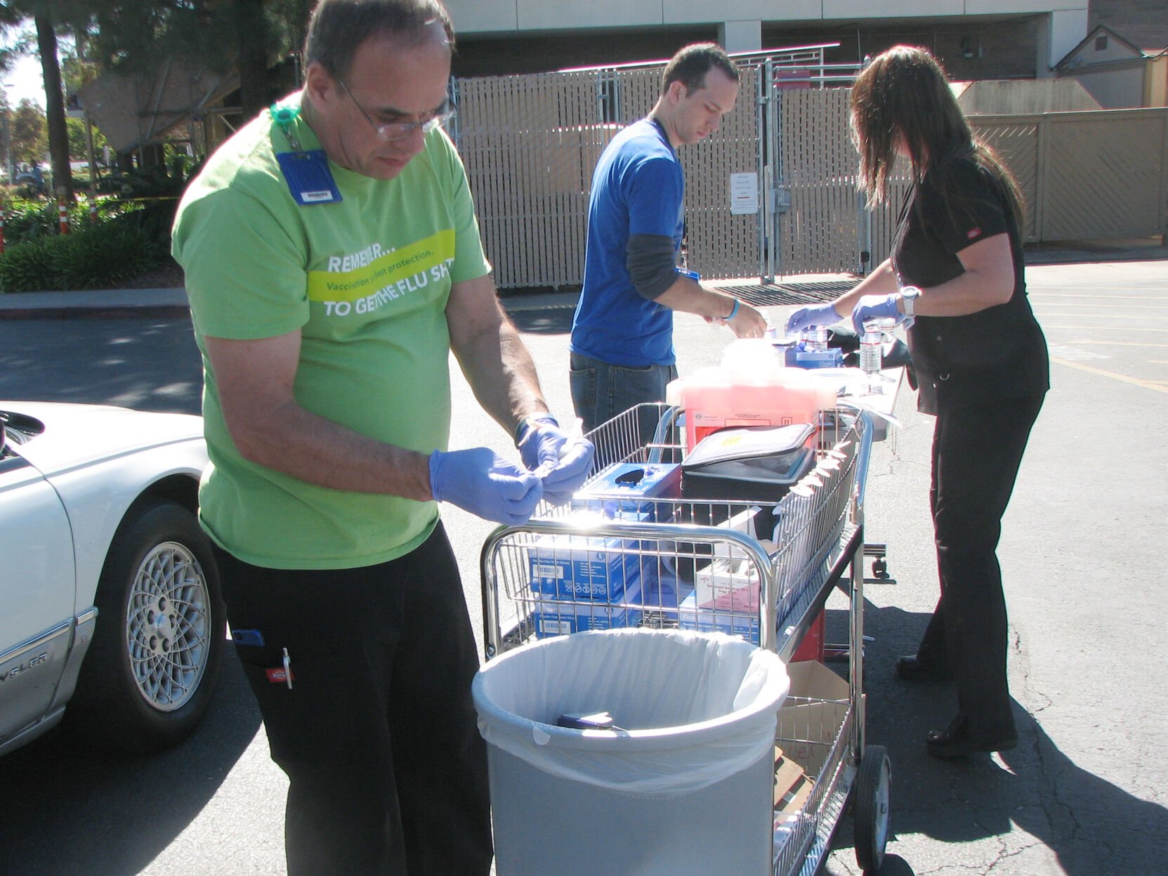 Photo Flu shots at the Kaiser Flu Clinic News