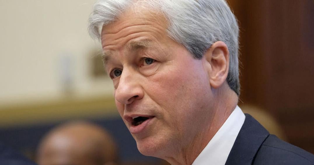 Trump sues JPMorgan for $5 billion over debanking claims