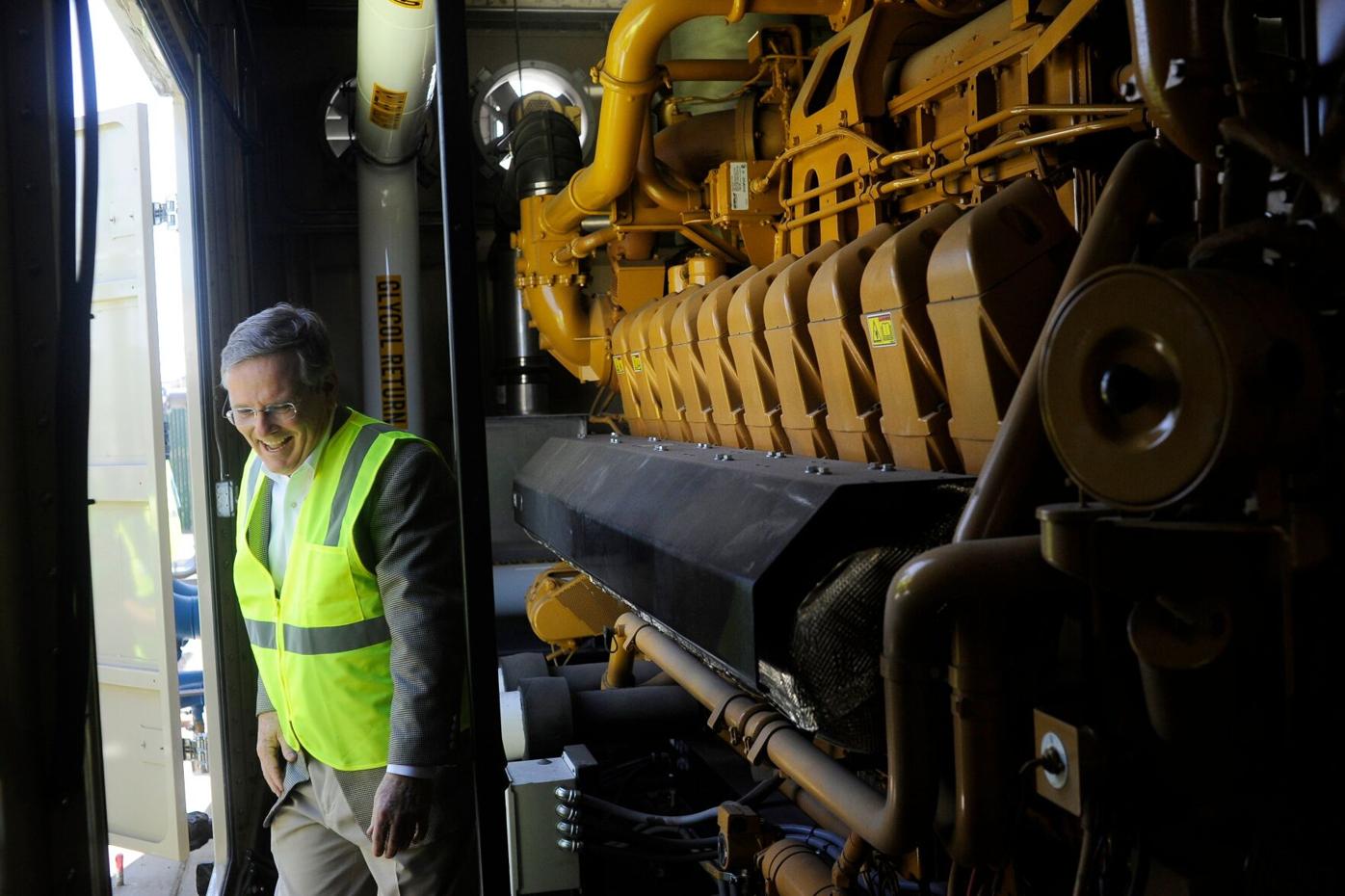 Recology shows off new gas-to-energy machine | Vacaville-Dixon-Winters |  dailyrepublic.com