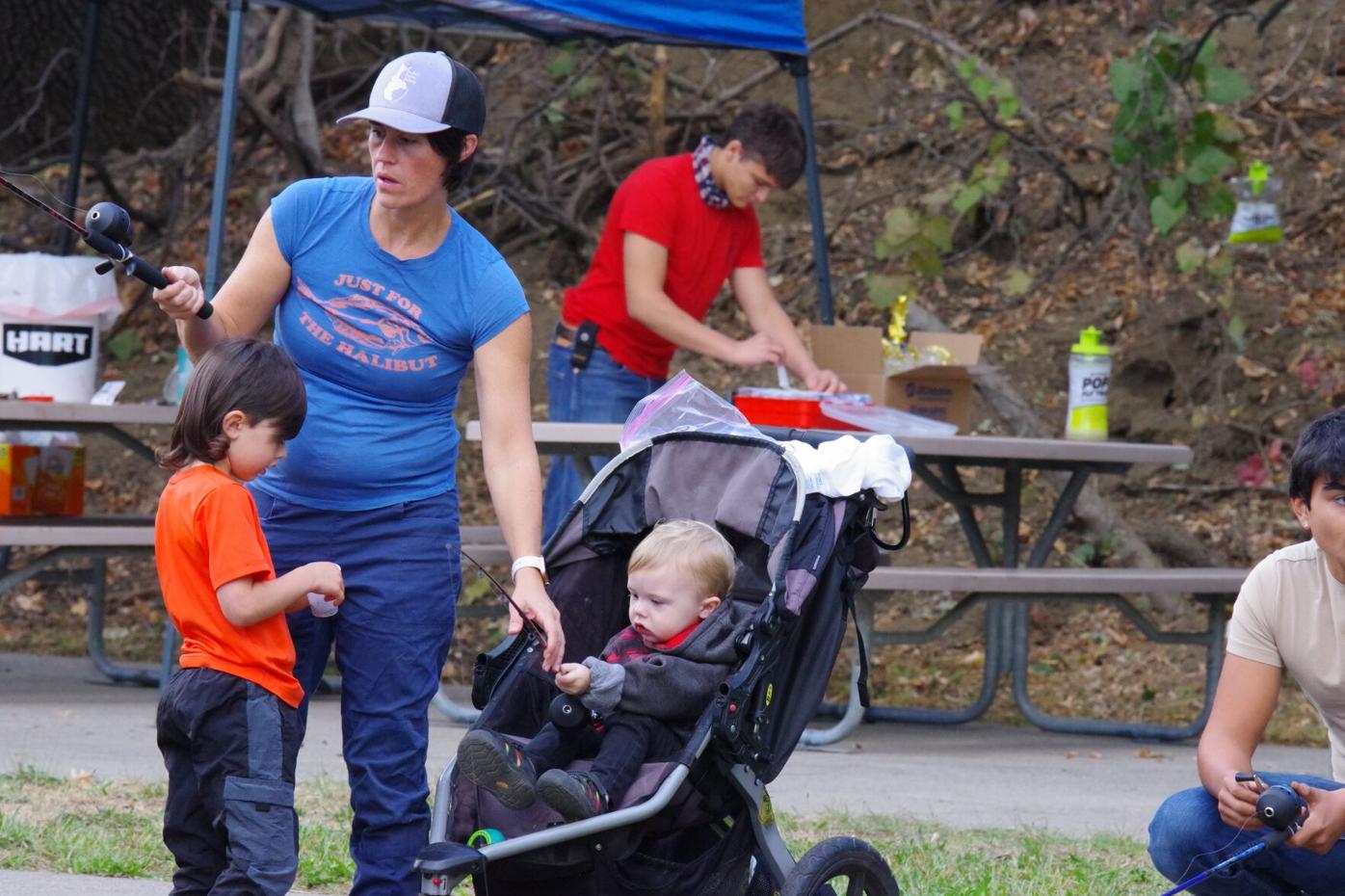 Families get a chance to make memories at fishing derby | News |  dailyrepublic.com