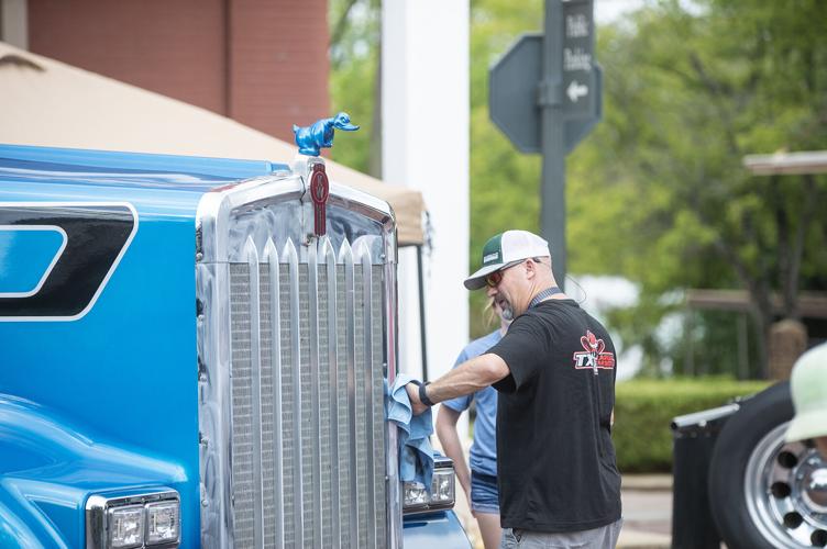 Old Town Rig Down | Photo Gallery | dailysentinel.com