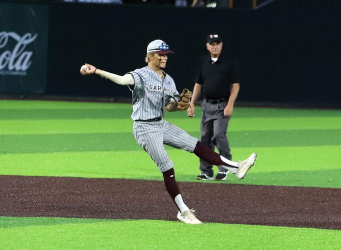 'Dogs make statement in Game 1 win, 100 Sports