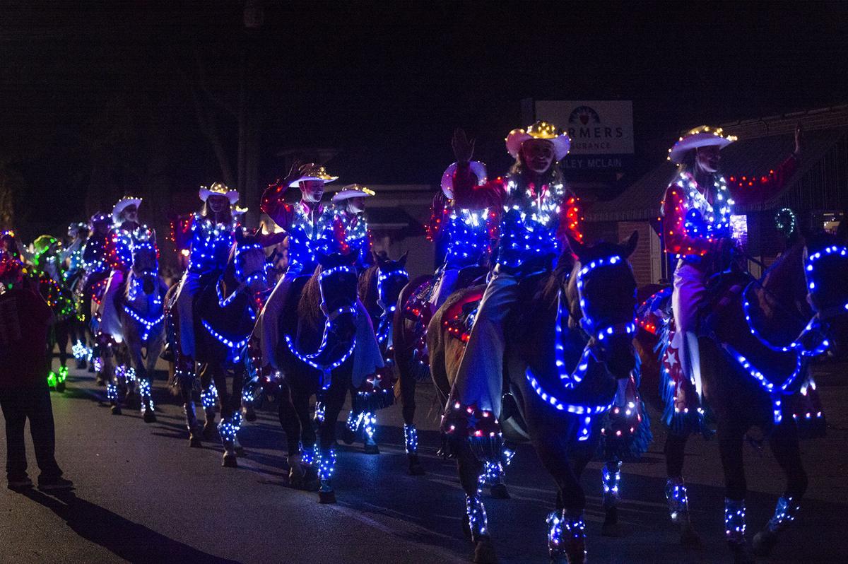 Nacogdoches Christmas Parade 2022 Nine Flags Christmas Festival And Parade | Photo Gallery | Dailysentinel.com
