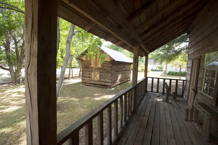 Log Cabin, Millard's Crossing Historic Village
