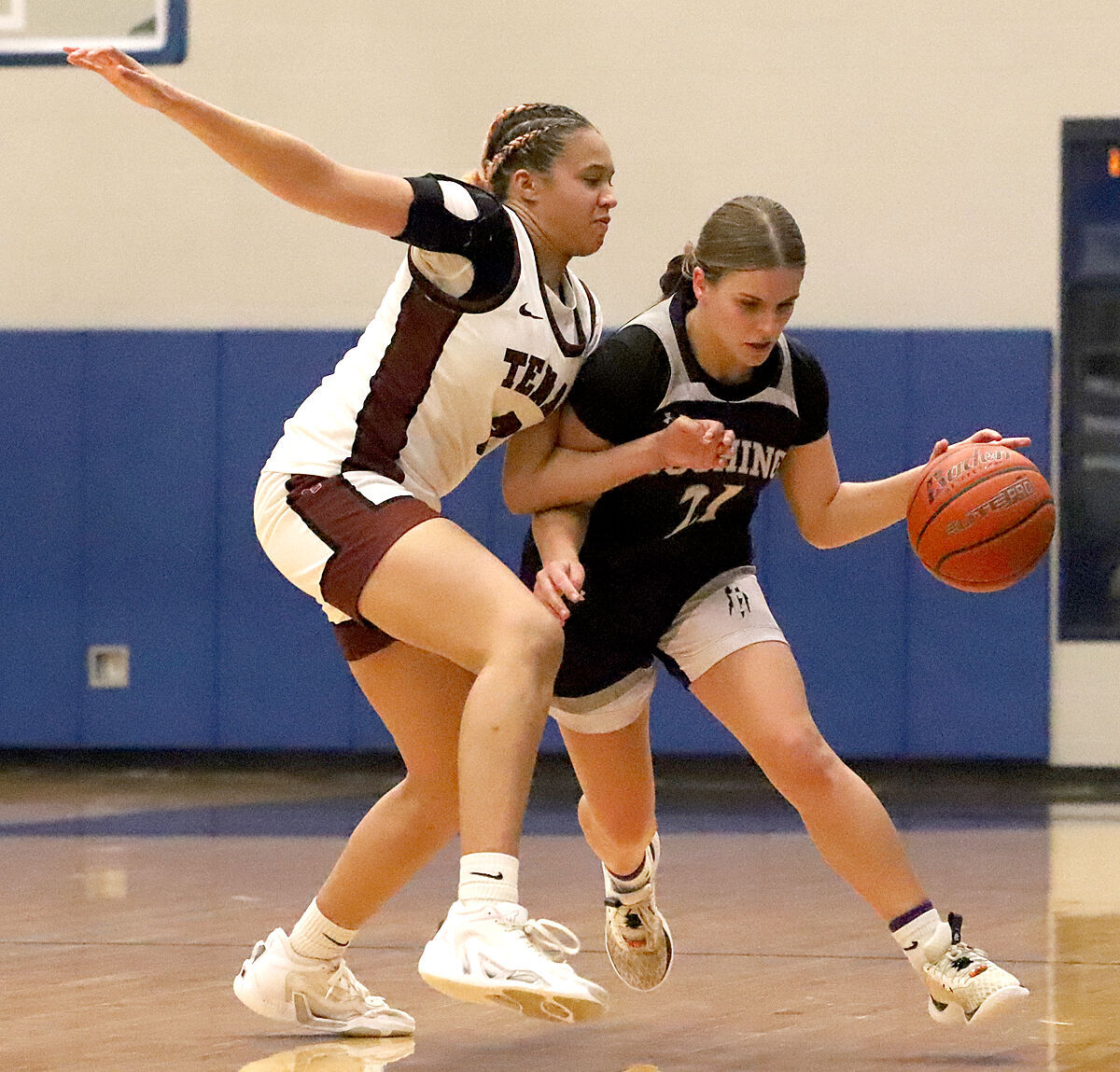 Tenaha Lady Tigers Crush Cushing Galcats 10830 in High School