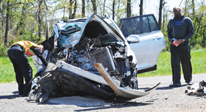 NFL scout walks away from wreck | Local News | dailysentinel.com