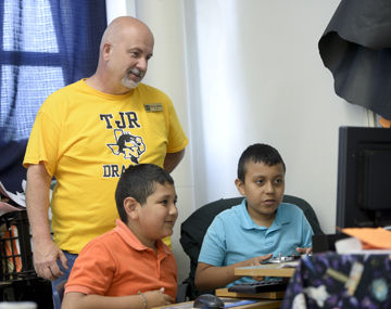 A teacher's passion for science brings flight to classroom | Local News ...