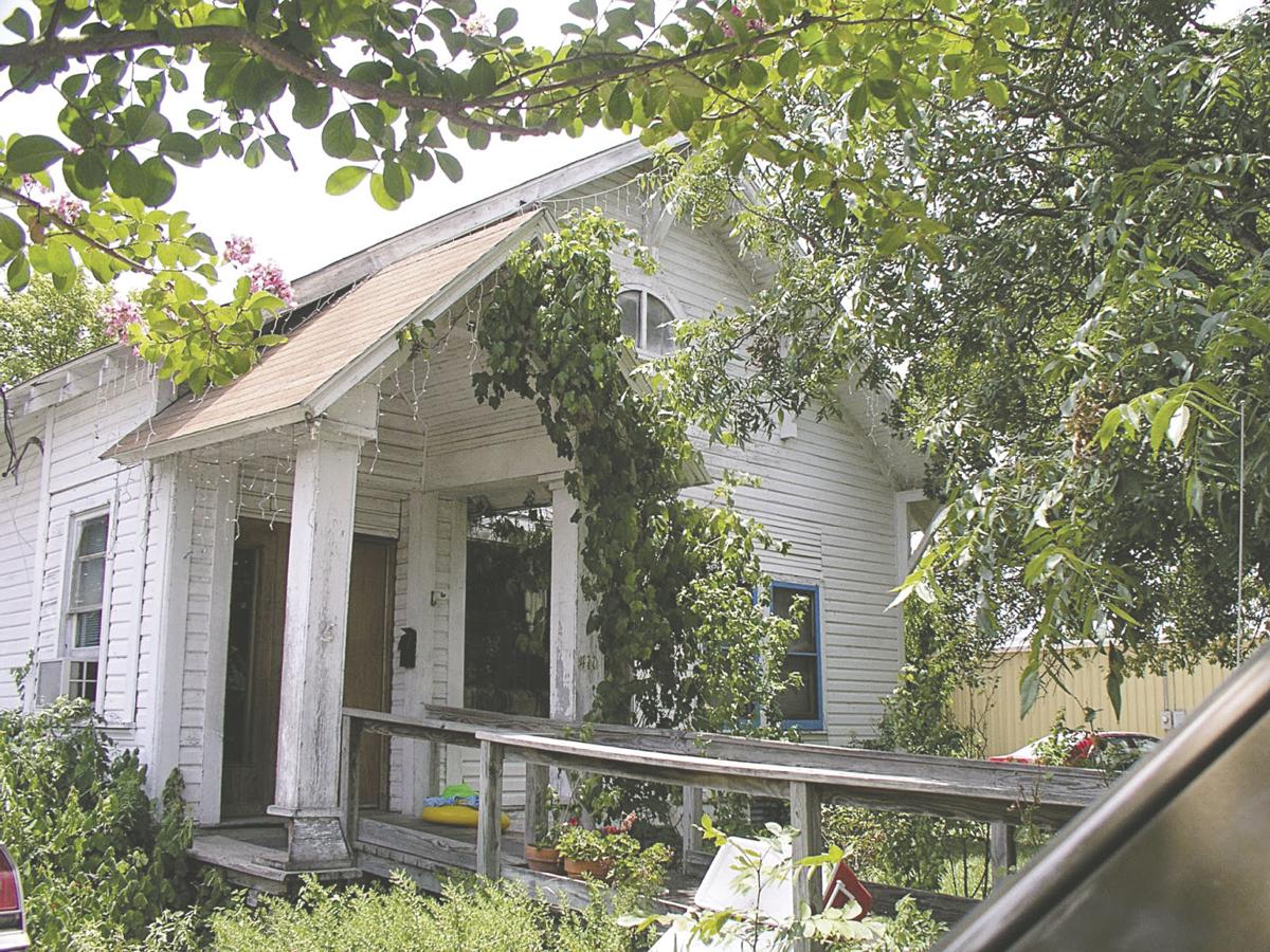 Kerrville churchturnedhome is being torn down and moved to make way
