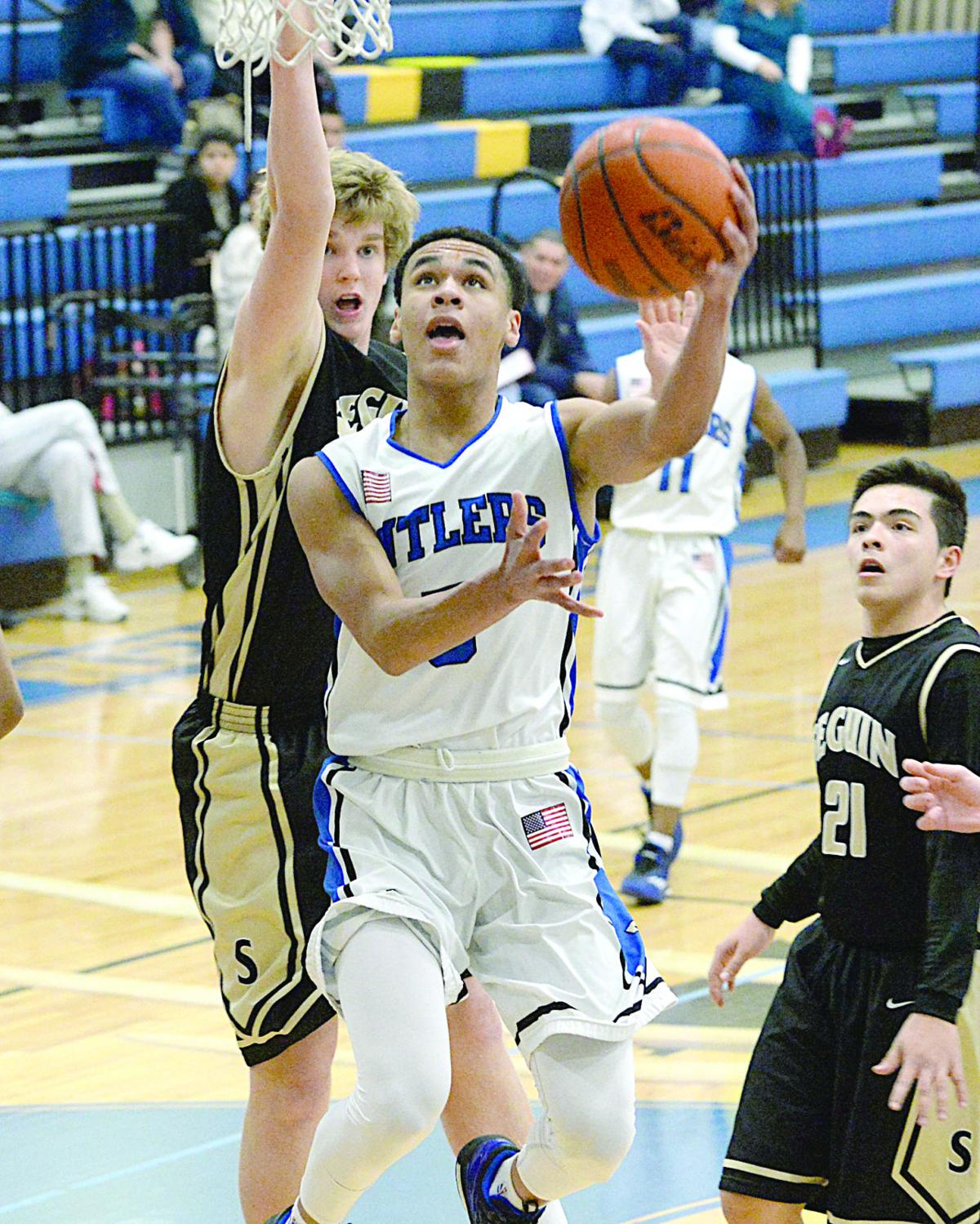 Tivy boys basketball fades down the stretch in district loss to Seguin