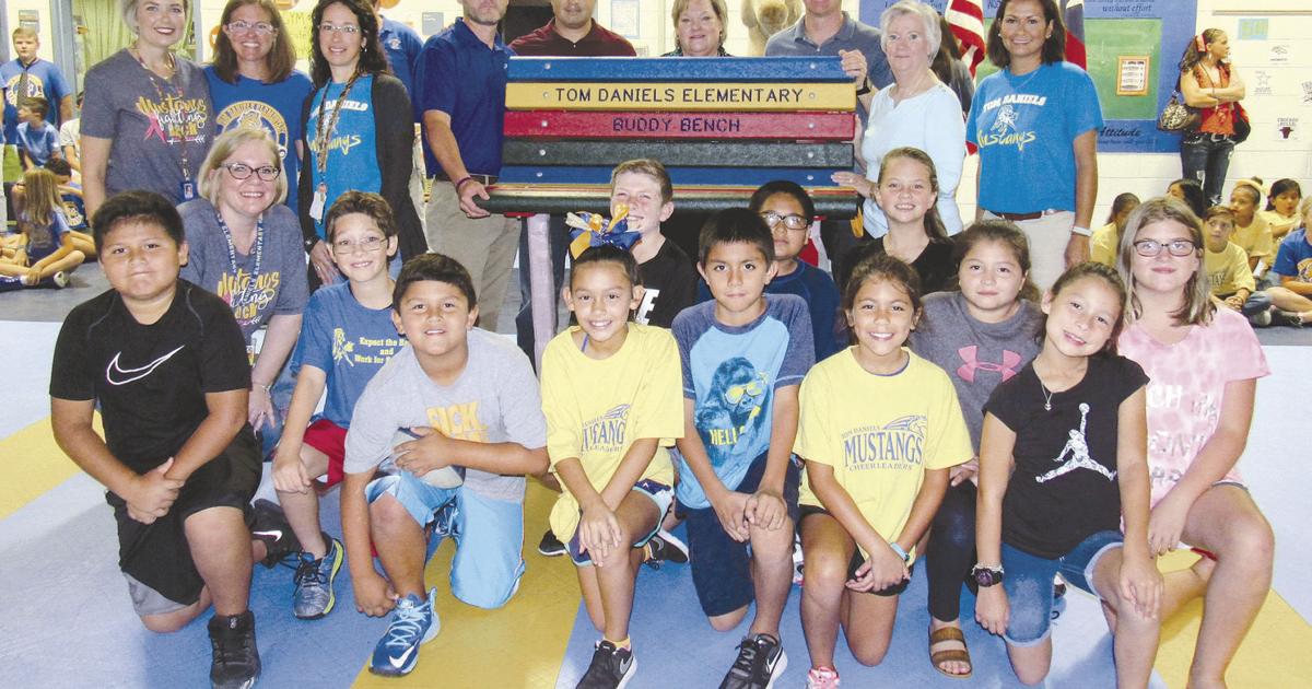 Buddy benches delivered to KISD elementary schools News