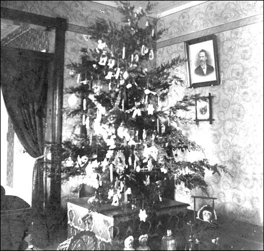 Christmas in Kerrville 1904 newspaper shows how locals celebrated the