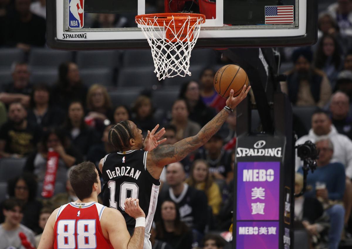 Spurs Kings Basketball