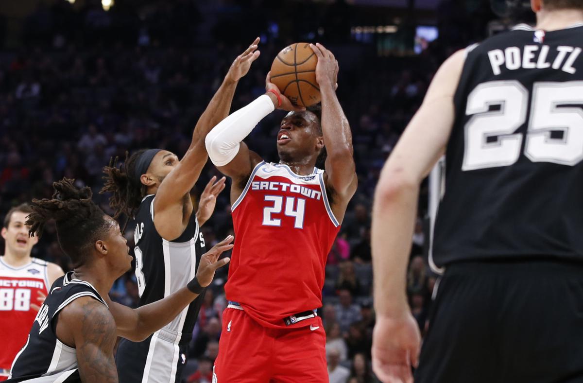 Spurs Kings Basketball