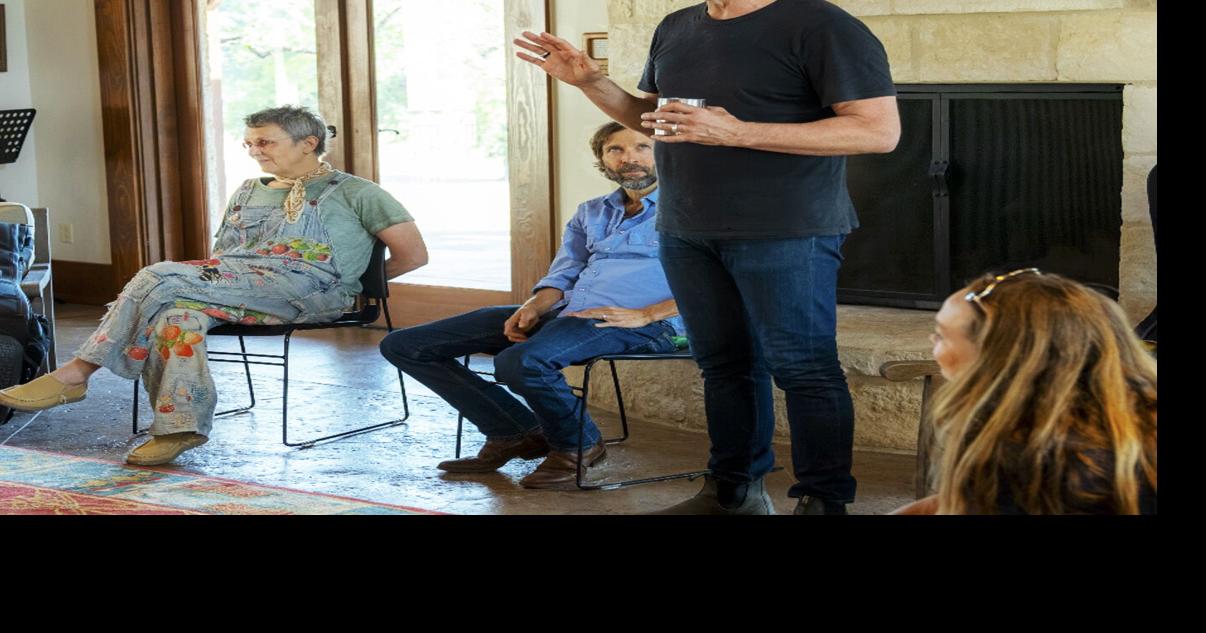 Songwriting retreats use music to support healing | Faith | dailytimes.com