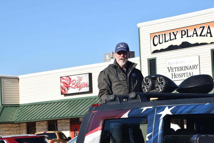 Free car wash for veterans day near me