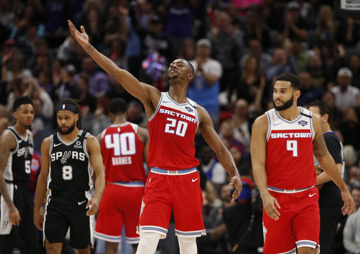 Spurs Kings Basketball