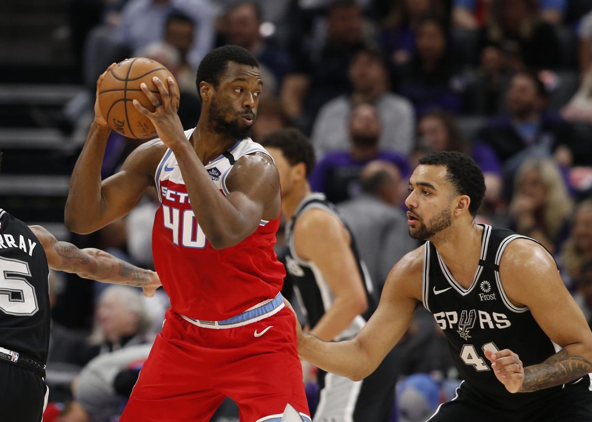 Spurs Kings Basketball