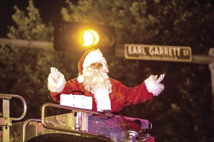 Kerrville Holiday Lighted Parade Multimedia