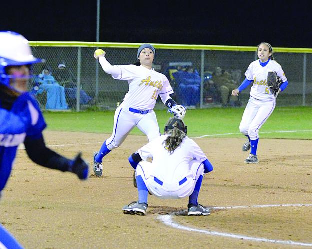 Tivy softball falls in extras to Bandera Sports