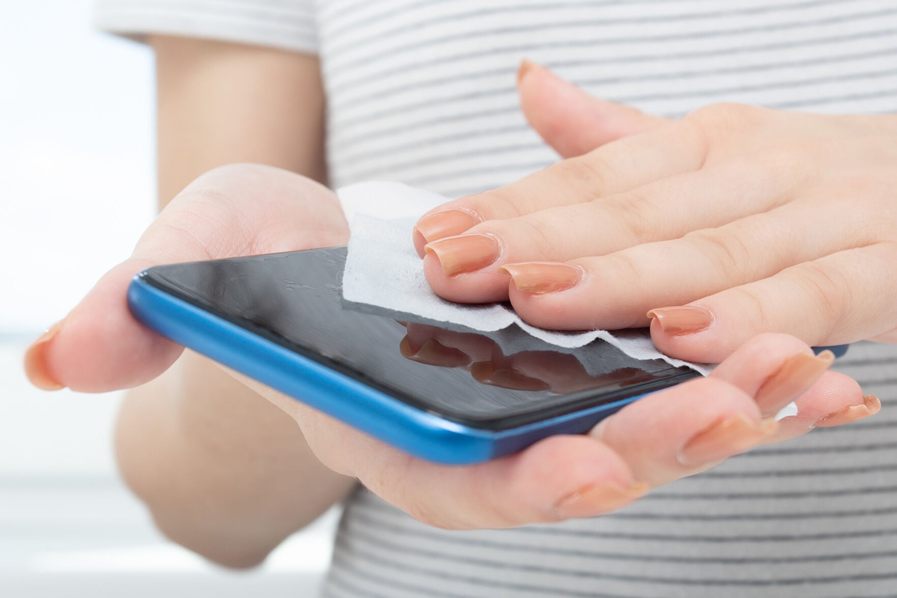 Keep it clean! That germy cellphone could make you sick News