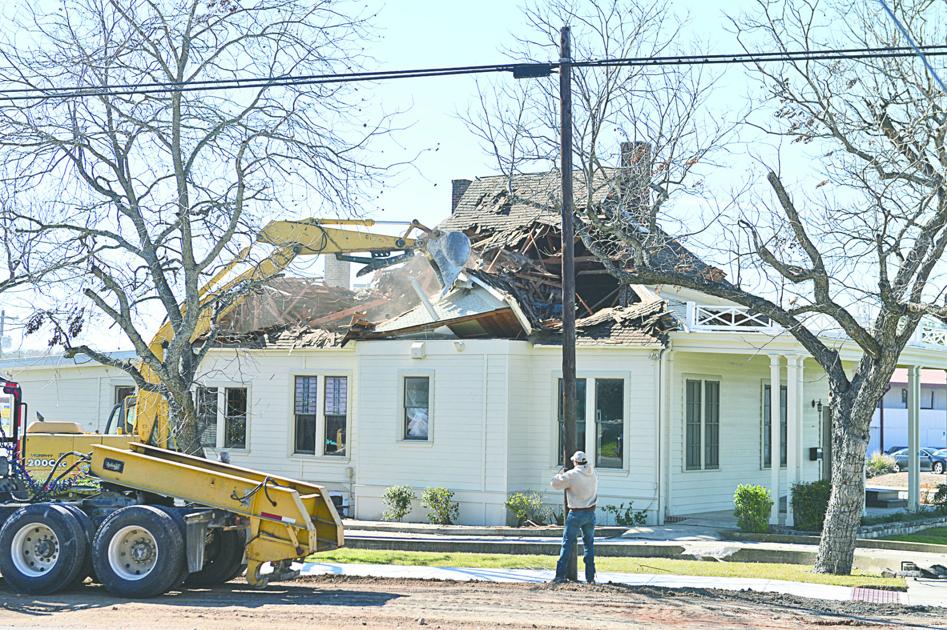 Historic House Demolished Daily Times News Historic House Demolished News 4673