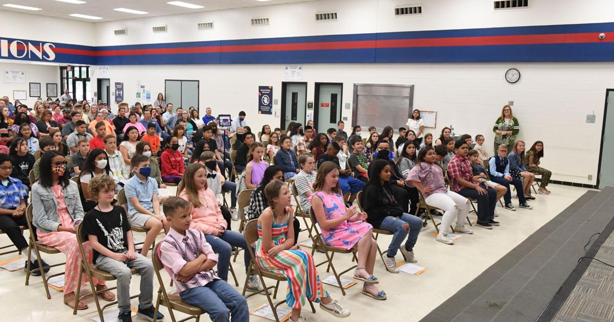 Starkey Elementary School Fifth Grade Graduation