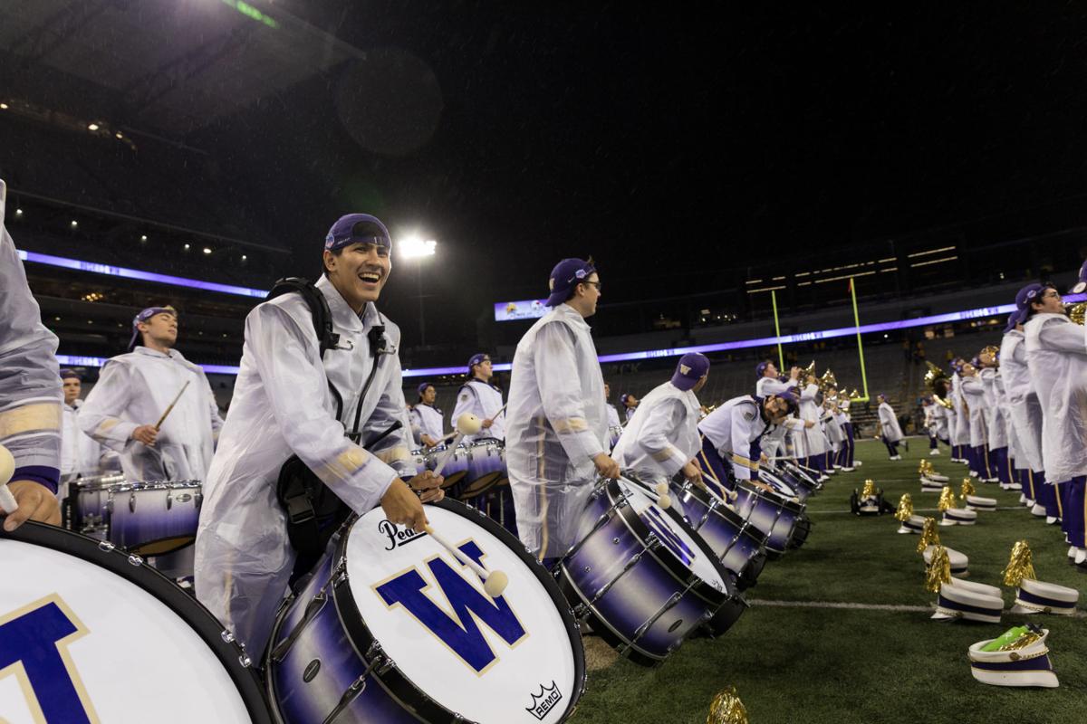 48 Hours With The Husky Marching Band Local Sports Dailyuw Com