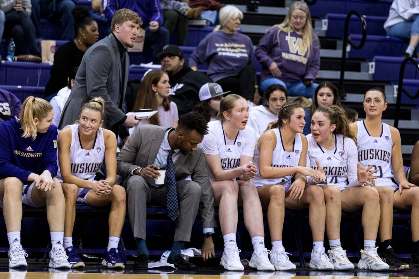 Women's Basketball Daily Briefing: CHOKE POINTS—Wings lose in LA