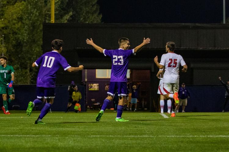 Huskies dazzle record crowd with 4-0 win over rival Redhawks