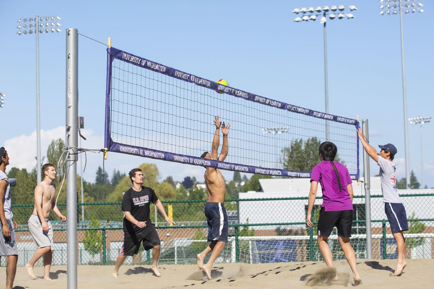 Gallery: Husky volleyball takes to the sand for the Alki Beach