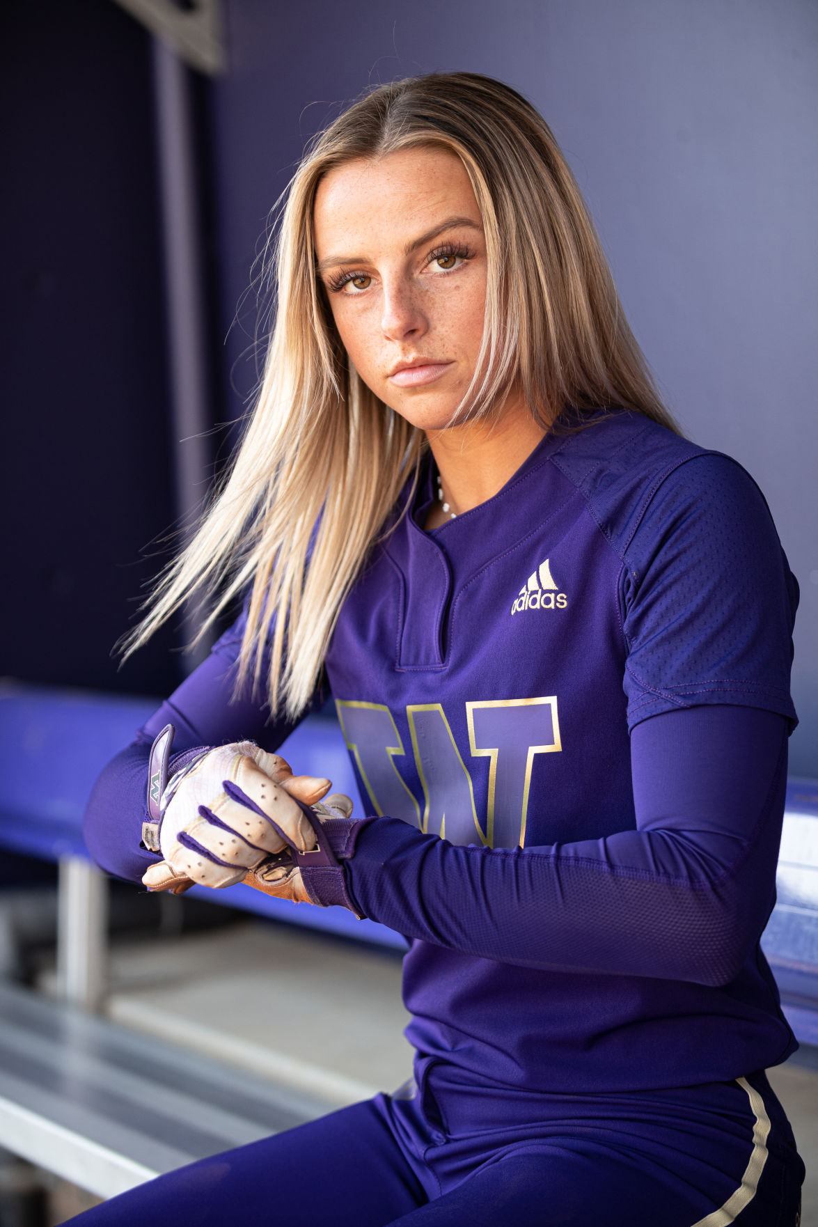 Softball means family to Sami Reynolds | Local Sports | dailyuw.com