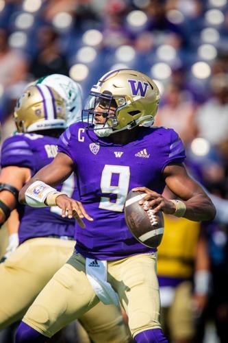 PRIMETIME: As lights get brighter for UW, Michael Penix Jr. is in the spotlight | Local Sports | dailyuw.com