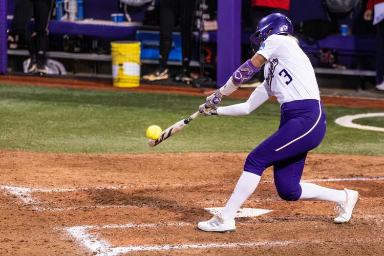 UW Softball Super Regionals Gallery Featured