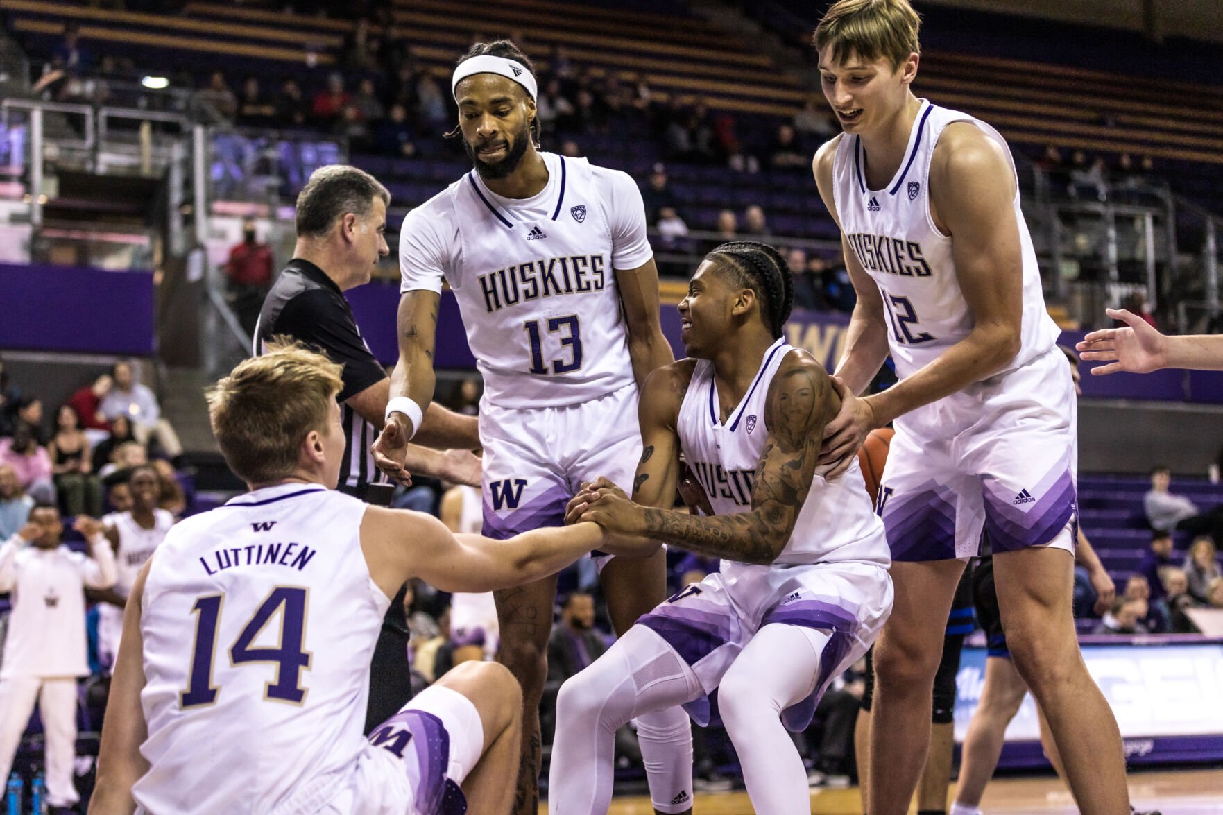 University of washington deals basketball