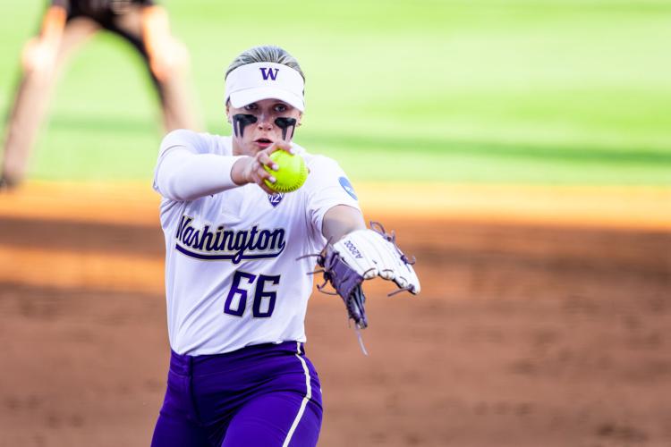 UW Softball Super Regionals Gallery Featured