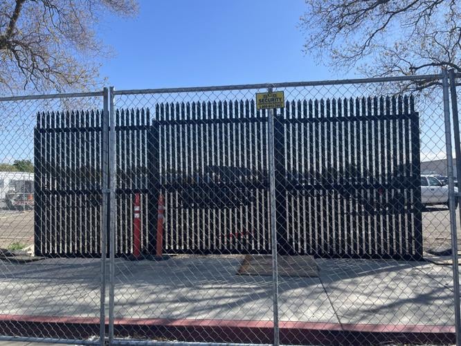 PG&E Service Center fencing construction underway | News ...